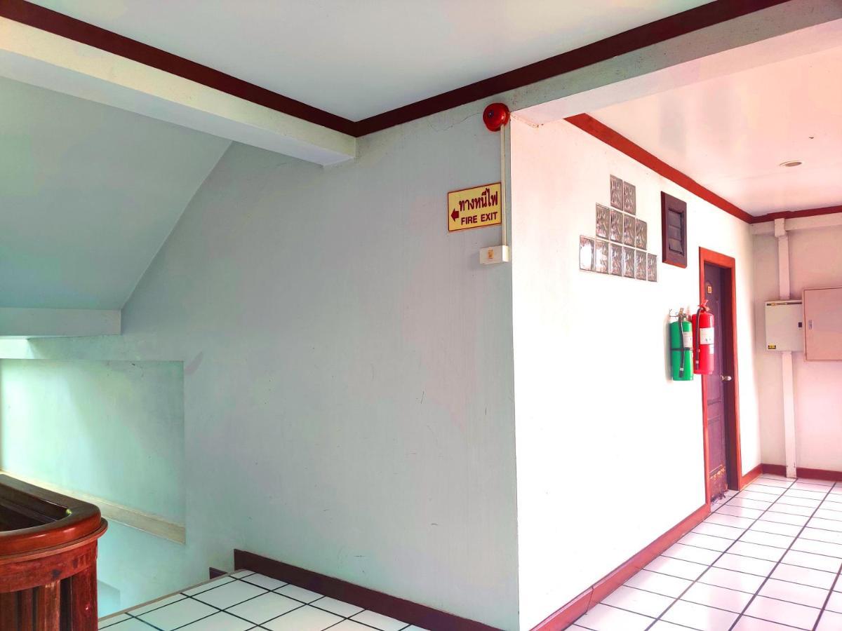 Thong Paeka Hotel Prasat Ngoại thất bức ảnh