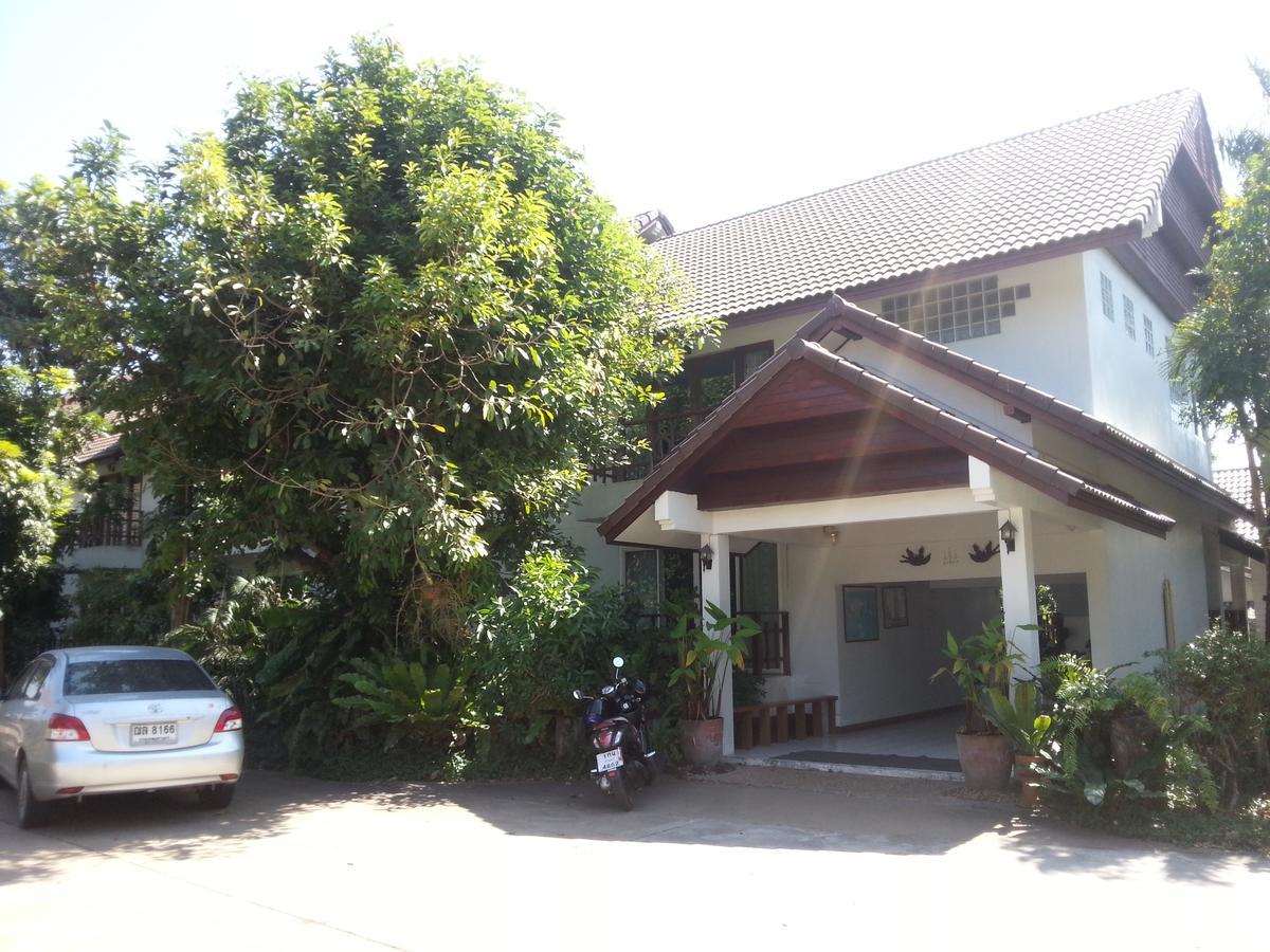 Thong Paeka Hotel Prasat Ngoại thất bức ảnh
